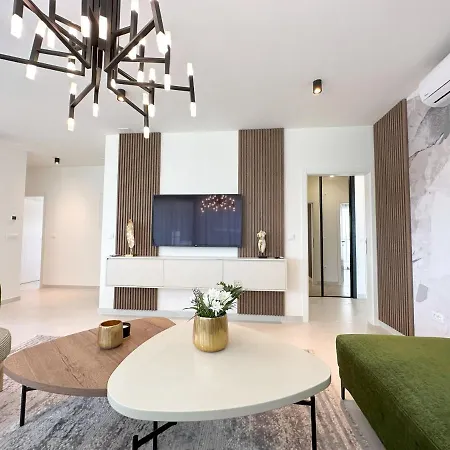 Luxury Emerald Apartman Kožino